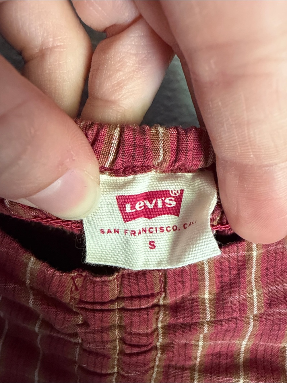 Levi's Red Plaid Ruched Crop Top
Size S - Picture 2 of 5